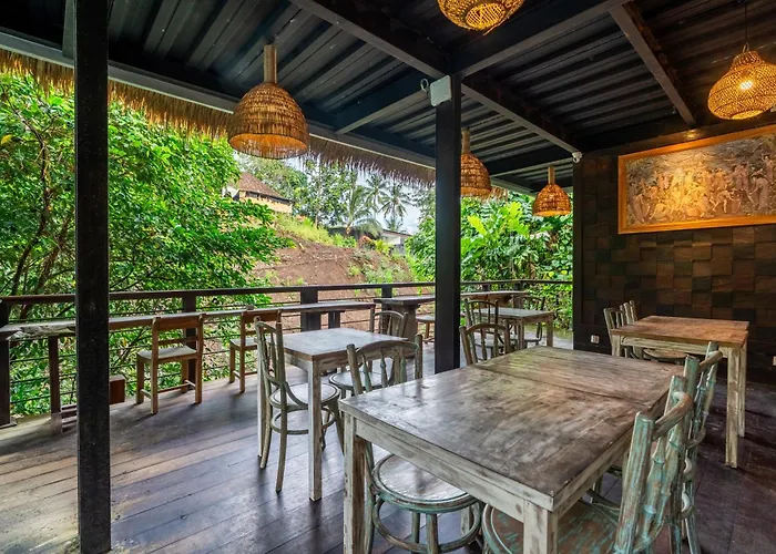 Parvati Retreat Villas